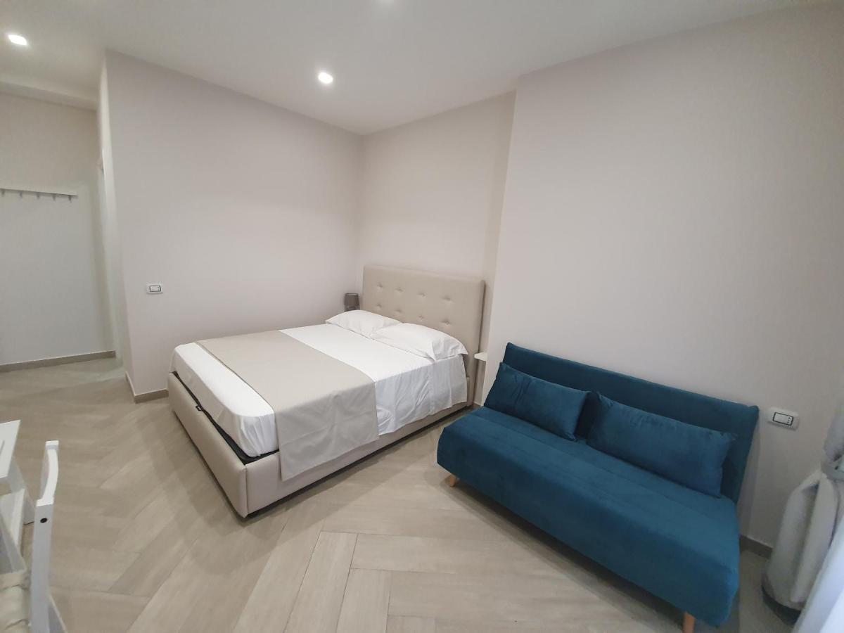 Bed and Breakfast Dimora Costantino à Naples Extérieur photo
