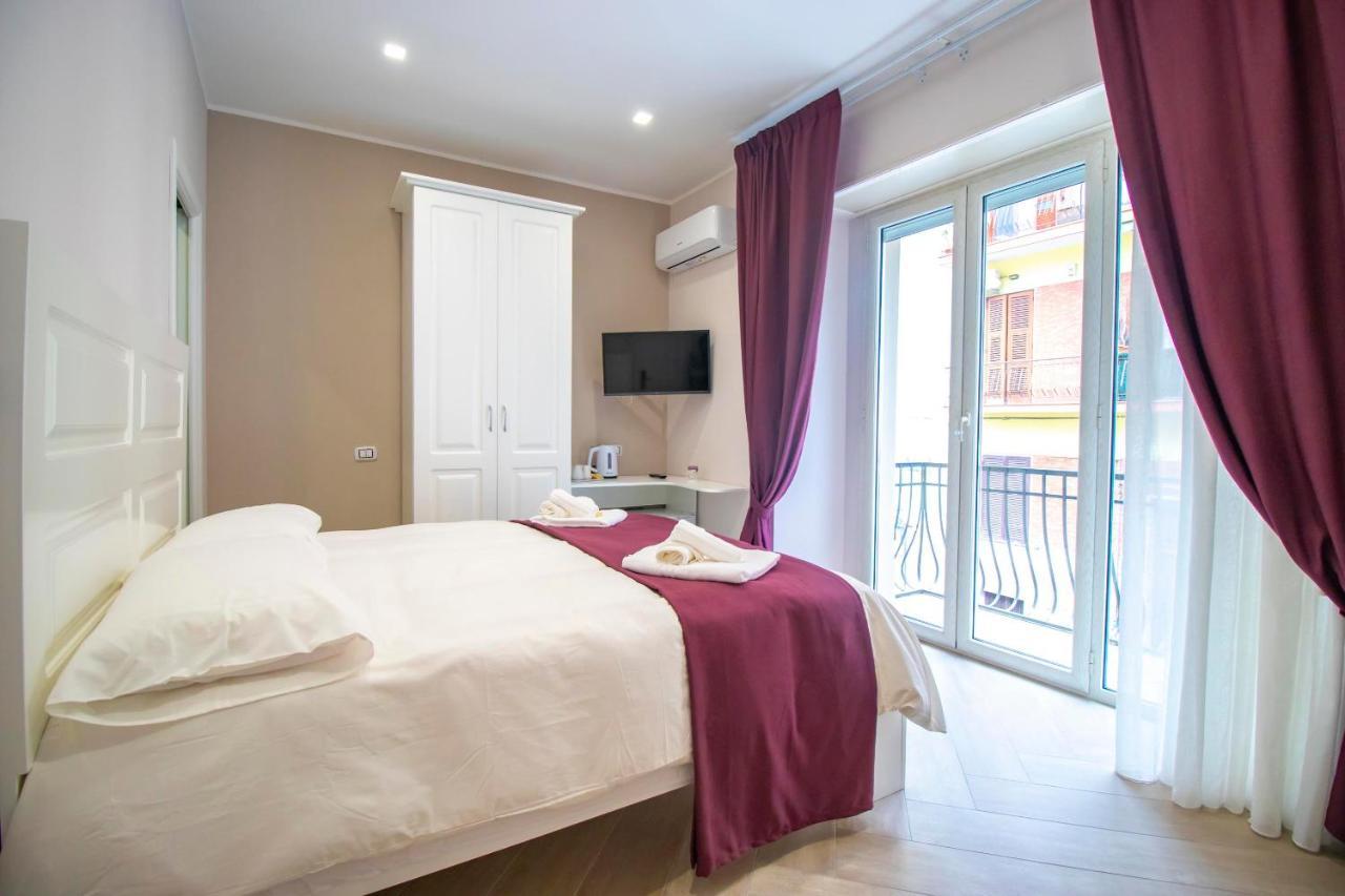 Bed and Breakfast Dimora Costantino à Naples Extérieur photo